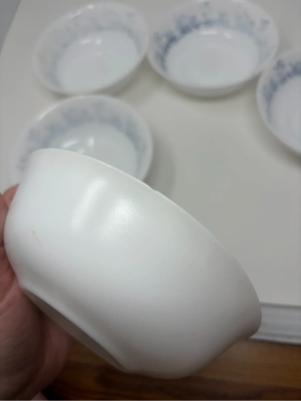 5 Glenwood Blue Floral White Milk Glass Soup/Cereal Bowls by Arcopal France EUC